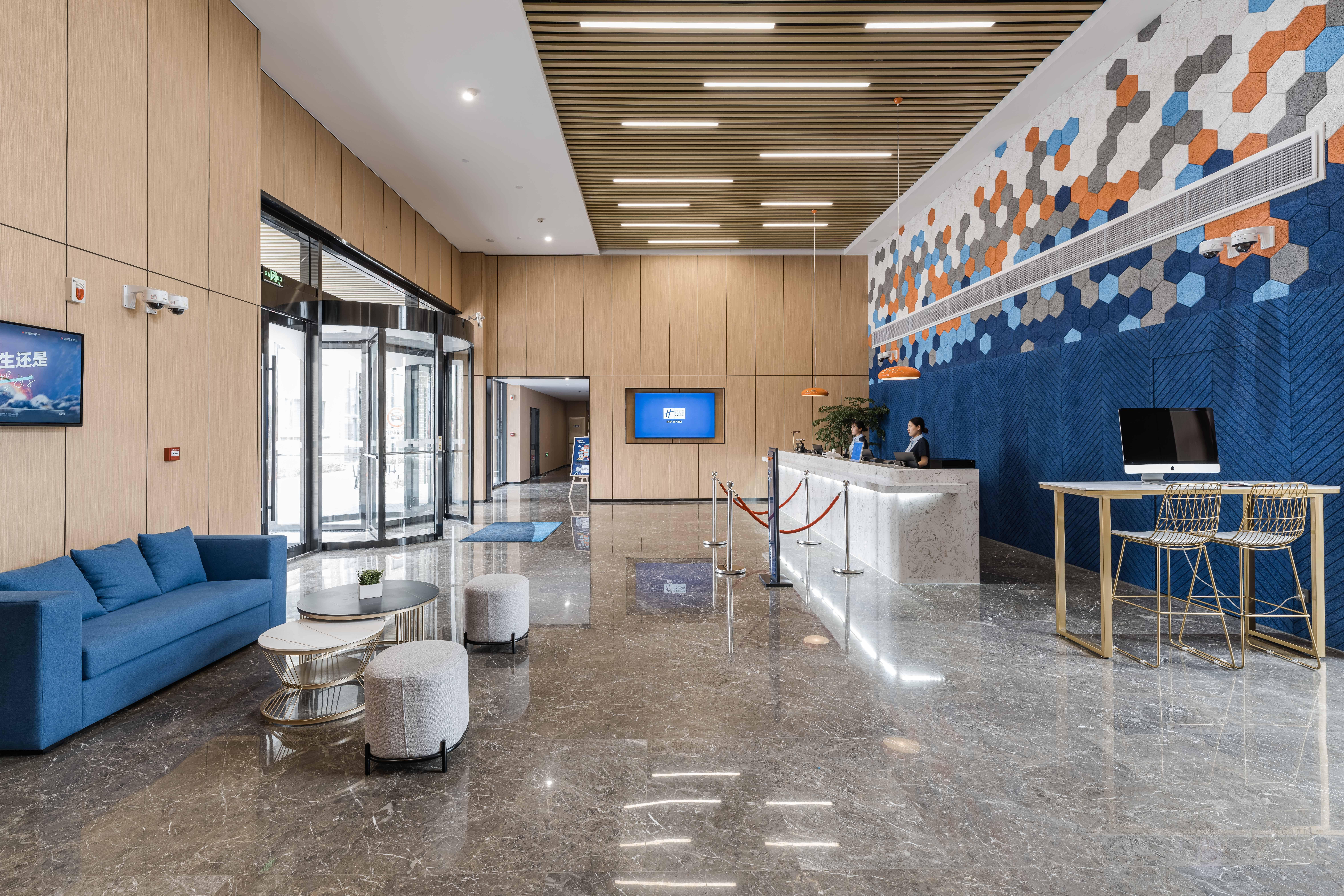 Holiday Inn Express Shanghai Pudong Chuansha, An Ihg Hotel Eksteriør bilde